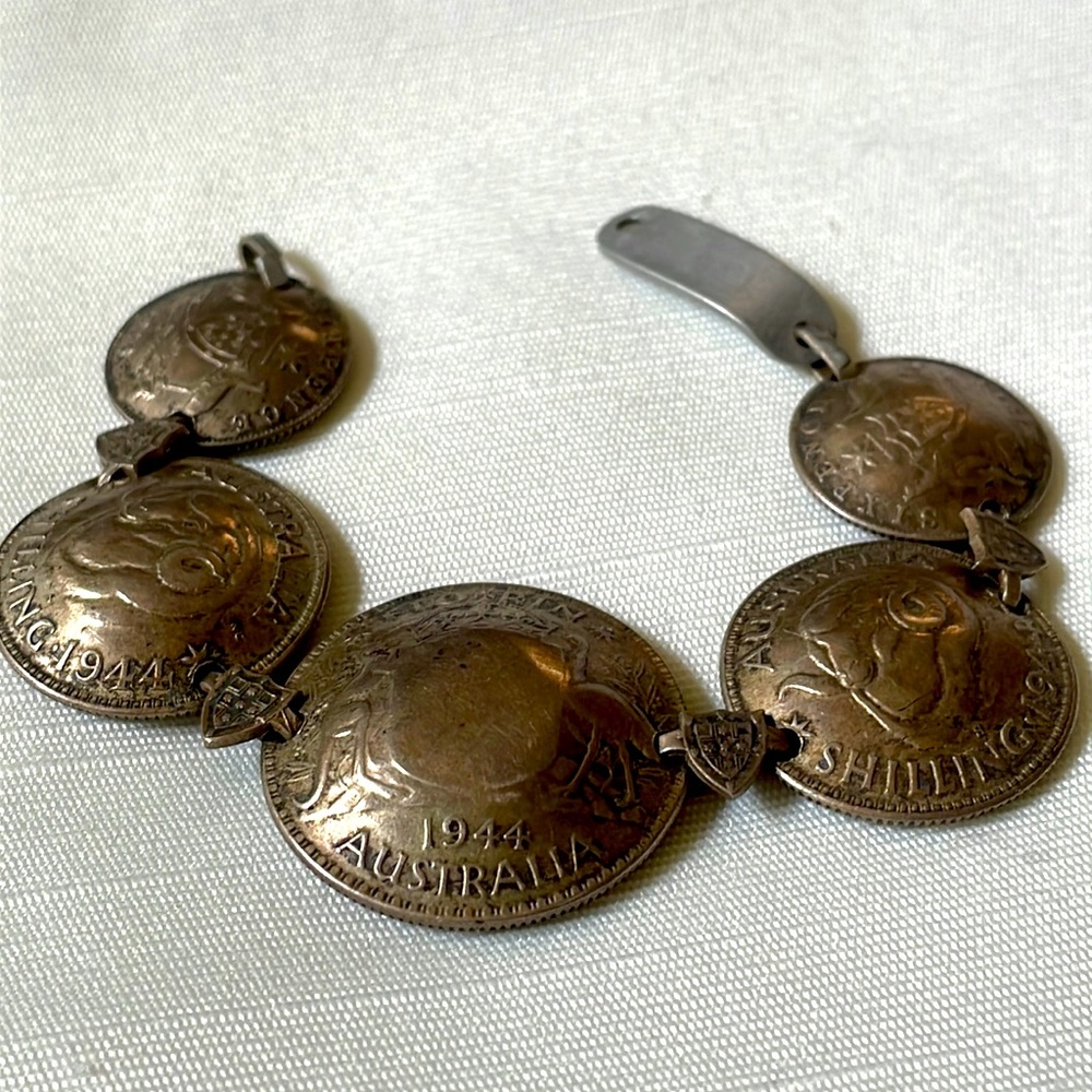 VTG WW2 early 1940’s Australian silver coin bracelet part domed